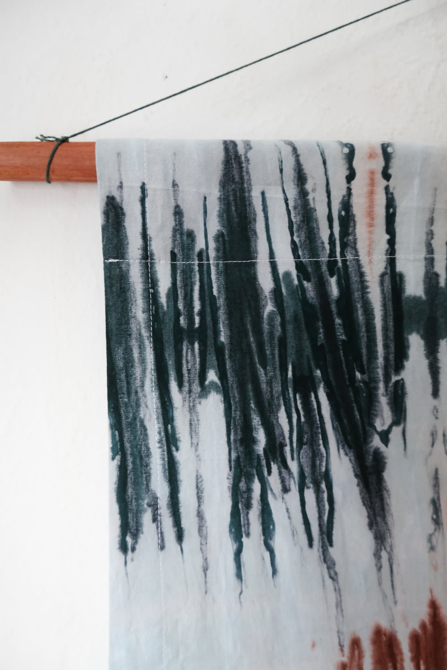 TAPESTRY WALL HANGING | ABSTRACT 2 | 1 0F 1