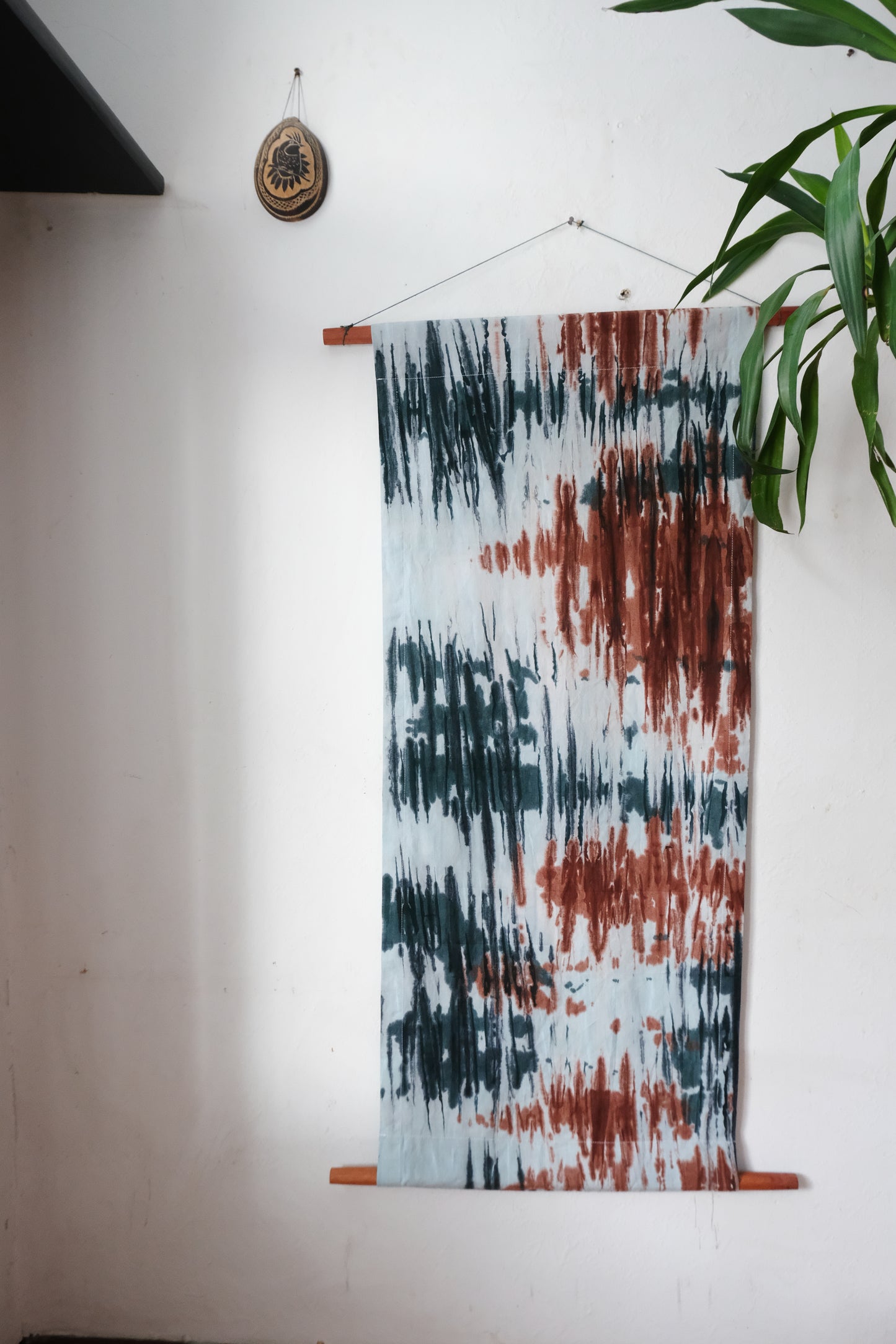 TAPESTRY WALL HANGING | ABSTRACT 2 | 1 0F 1