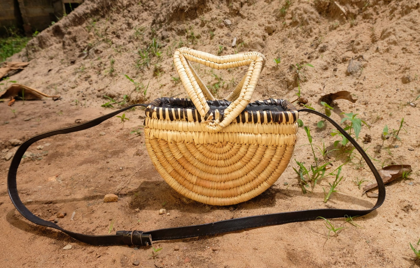 BASKET BAG | CRESCENT