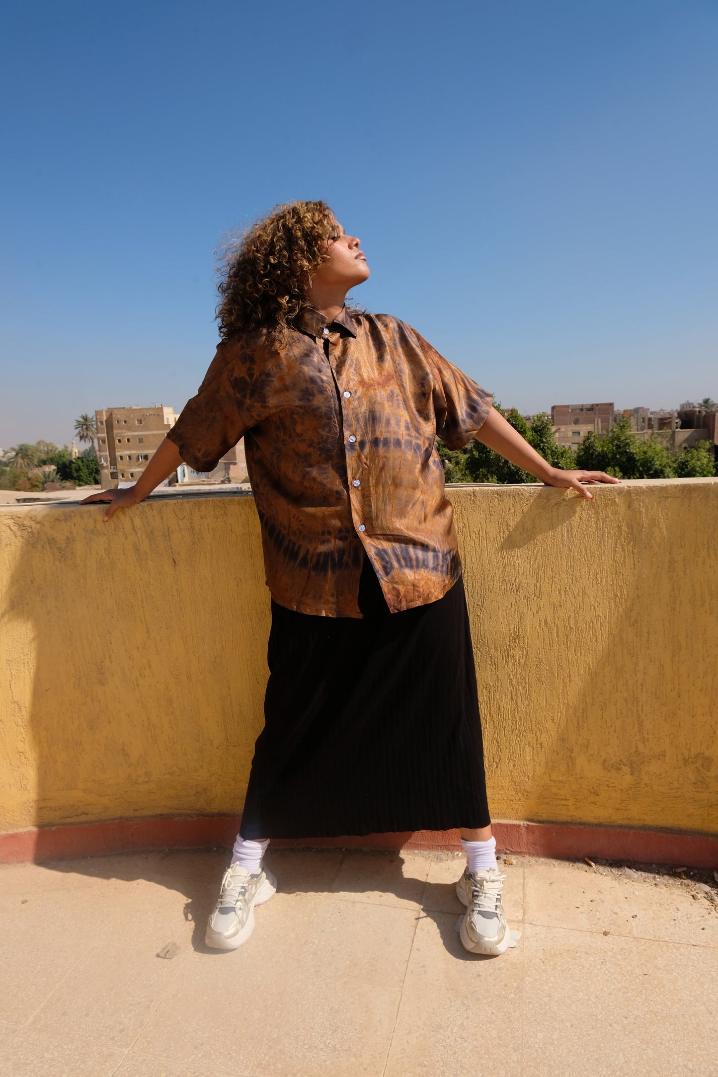ADIRE SHIRT I SANDSTONE