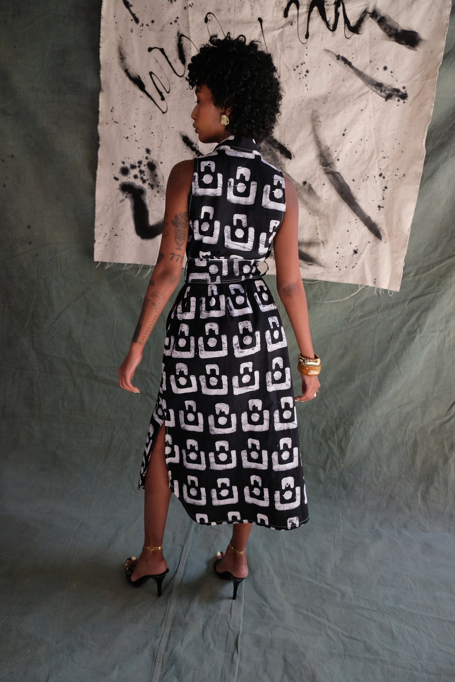 AMA VEST DRESS I GRAPHITE