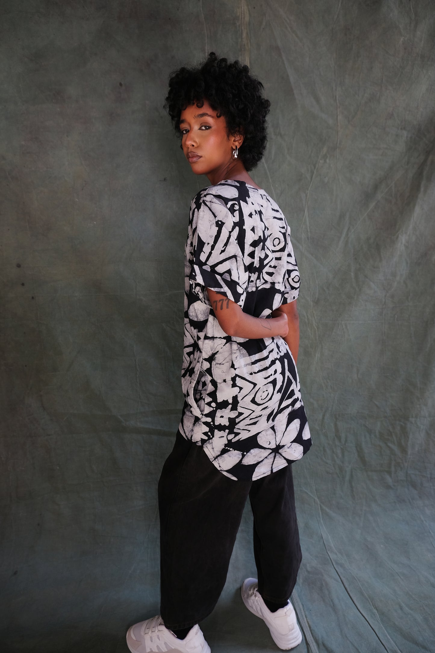 SHAI TOP I  FLORAL RELIGION