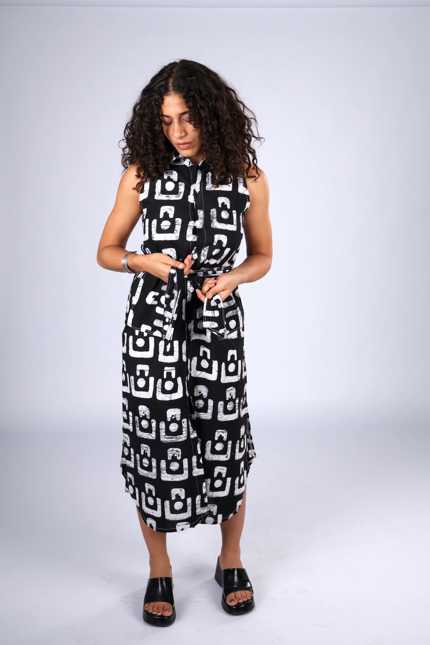 AMA VEST DRESS I GRAPHITE